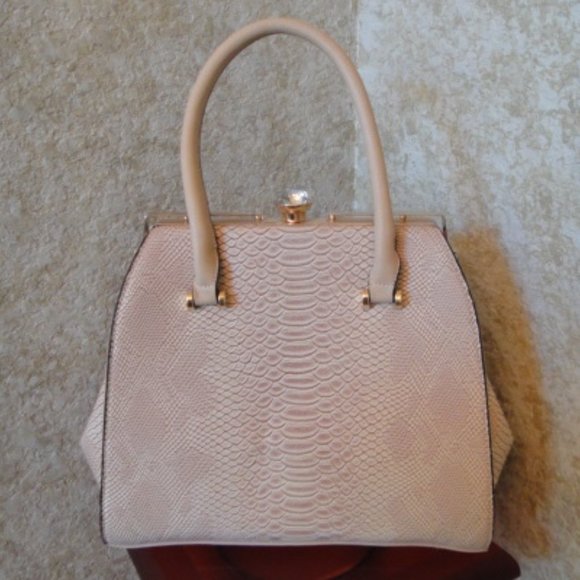 Unknown Handbags - Retro Pink Purse